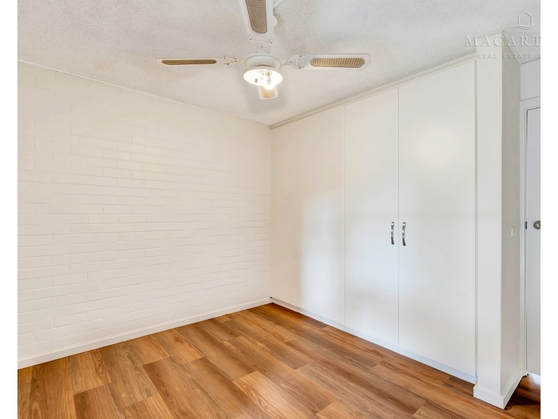 2/80 Fay Avenue, Kooringal NSW 2650
