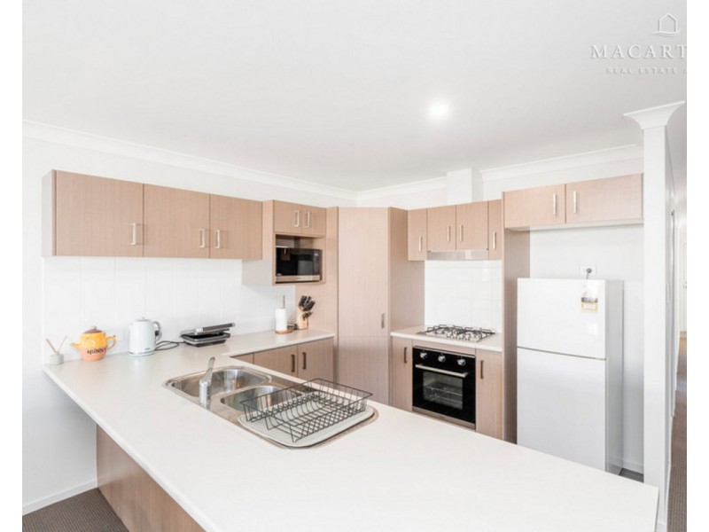 2/138 Bradman Drive, Boorooma NSW 2650