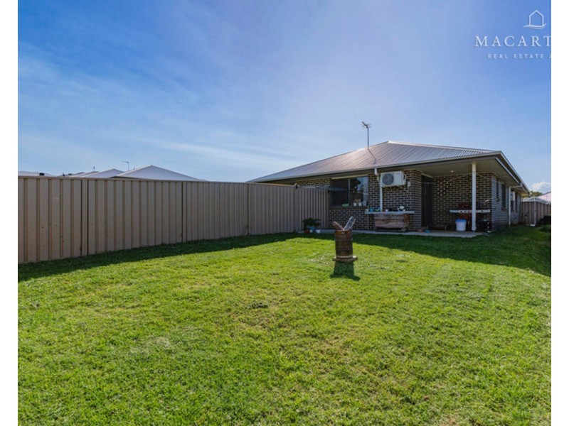2/138 Bradman Drive, Boorooma NSW 2650