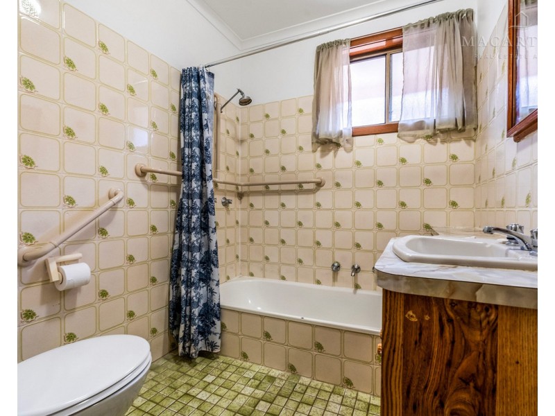 4/66 Inglis Street, Lake Albert NSW 2650