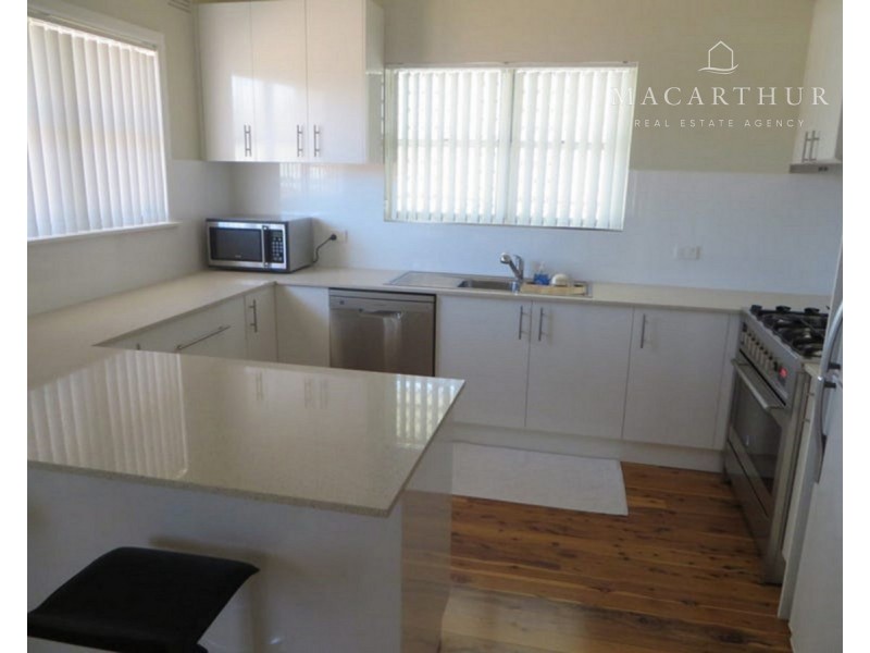 18 Ceduna Street, Mount Austin NSW 2650