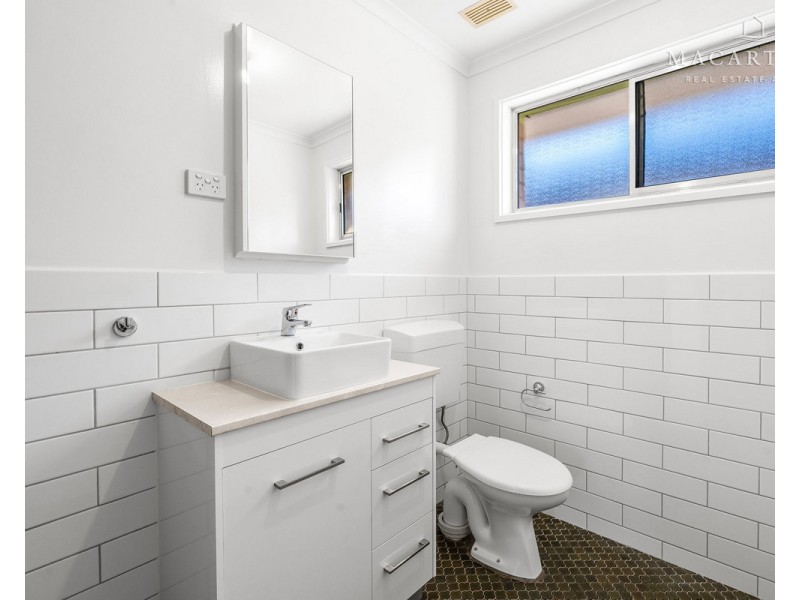 1/31-33 Lampe Avenue, Wagga Wagga NSW 2650