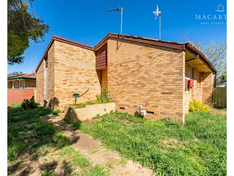 35 Callaghan Street, Ashmont NSW 2650
