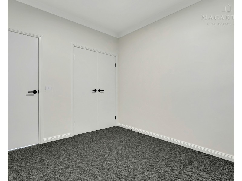 42 Blackwood Circuit, Forest Hill NSW 2651