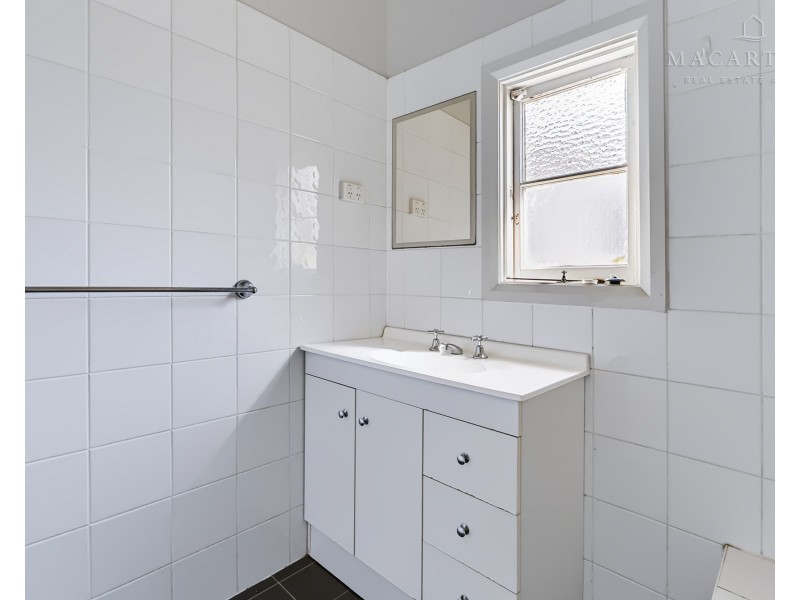 23 Gossett Street, Wagga Wagga NSW 2650