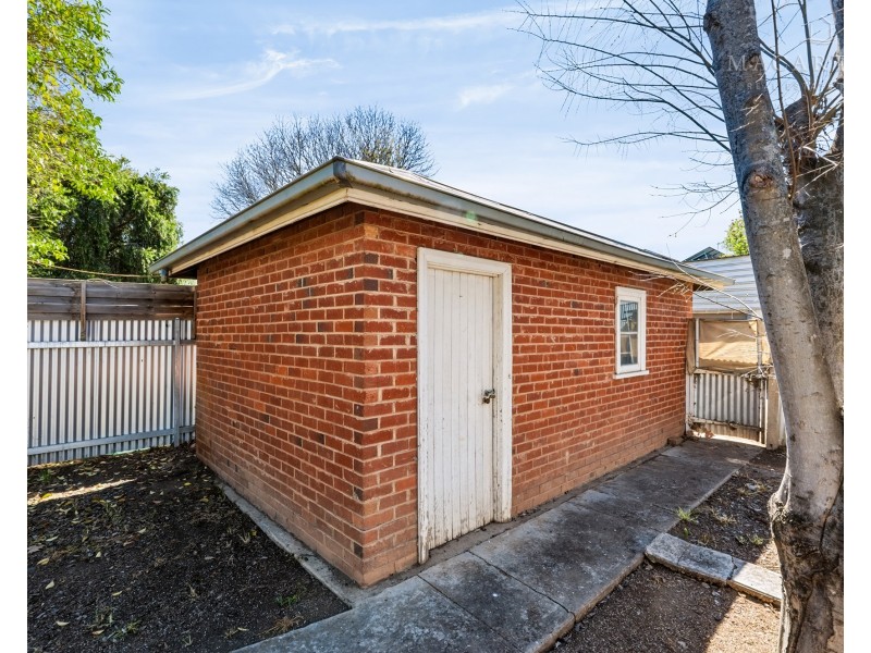 23 Gossett Street, Wagga Wagga NSW 2650
