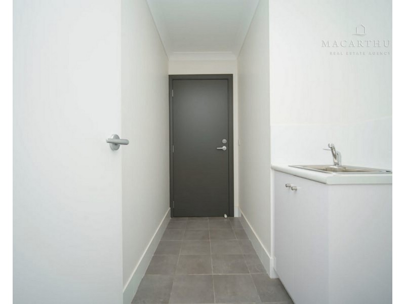 2/11 Gimlet Place, Forest Hill NSW 2651