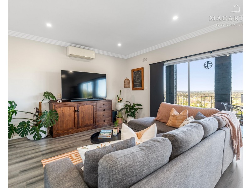 11 Bellevue Parade, Kooringal NSW 2650