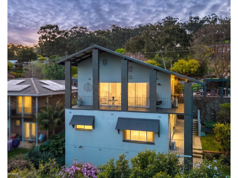 11 Bellevue Parade, Kooringal NSW 2650