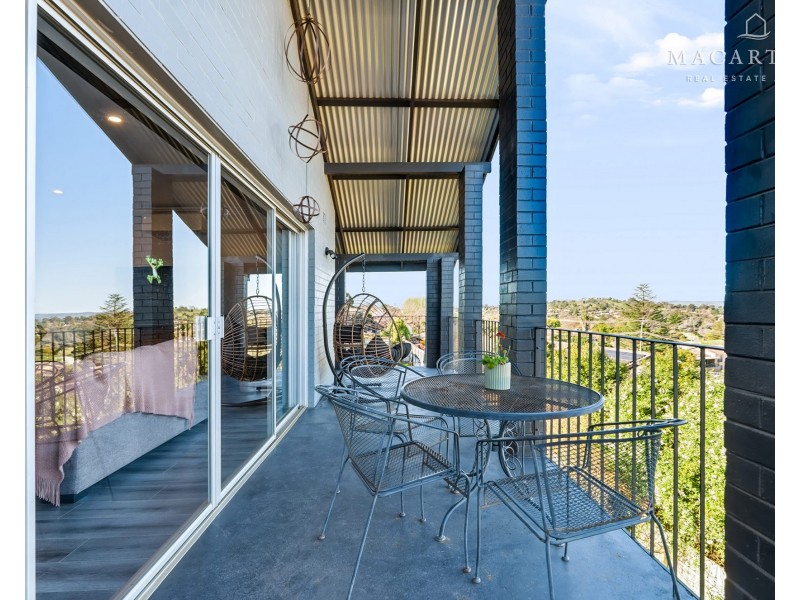 11 Bellevue Parade, Kooringal NSW 2650