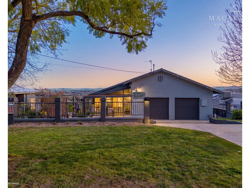 11 Bellevue Parade, Kooringal NSW 2650