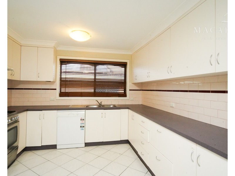 7 Buchhorn Street, Tolland NSW 2650