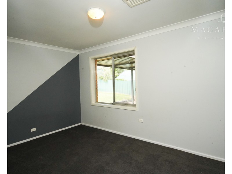 7 Buchhorn Street, Tolland NSW 2650