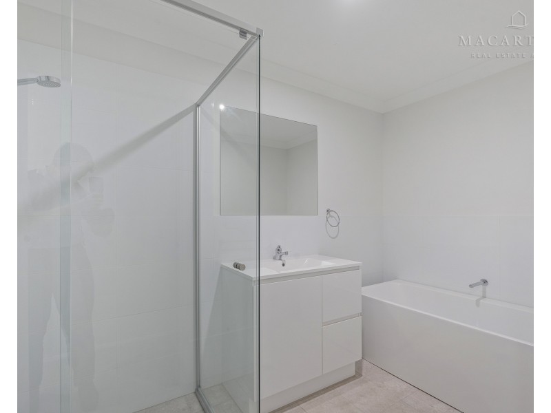 1/35 Gibson Street, Boorooma NSW 2650