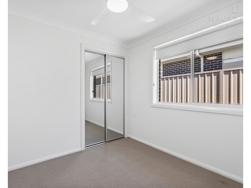 2/35 Gibson Street, Boorooma NSW 2650