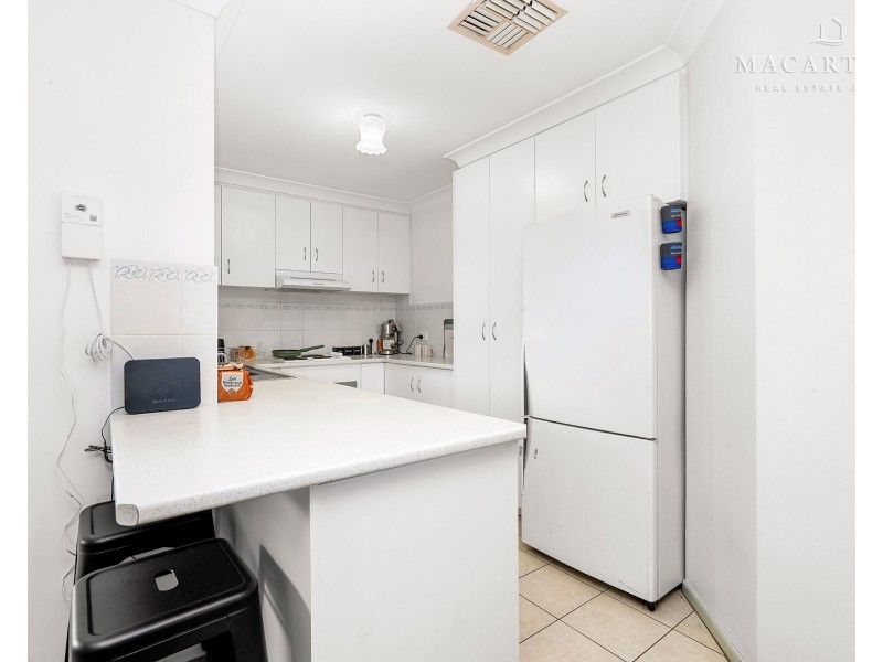 1/4 Nunkeri Street, Glenfield Park NSW 2650