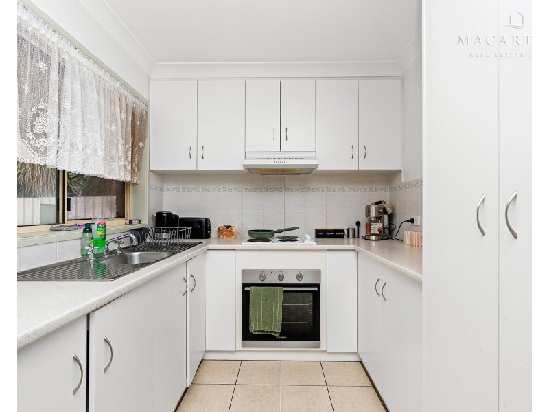 1/4 Nunkeri Street, Glenfield Park NSW 2650