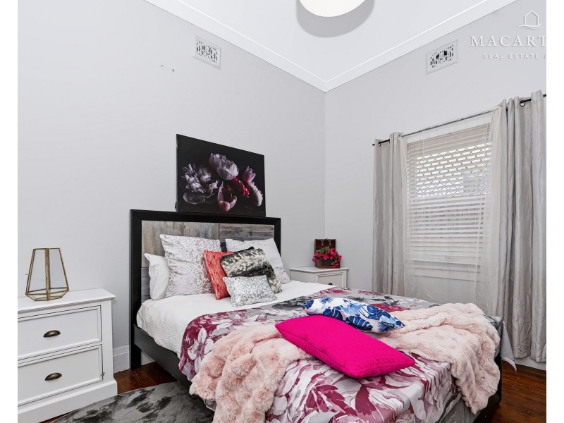 6 & 8 Darlow Street, Wagga Wagga NSW 2650