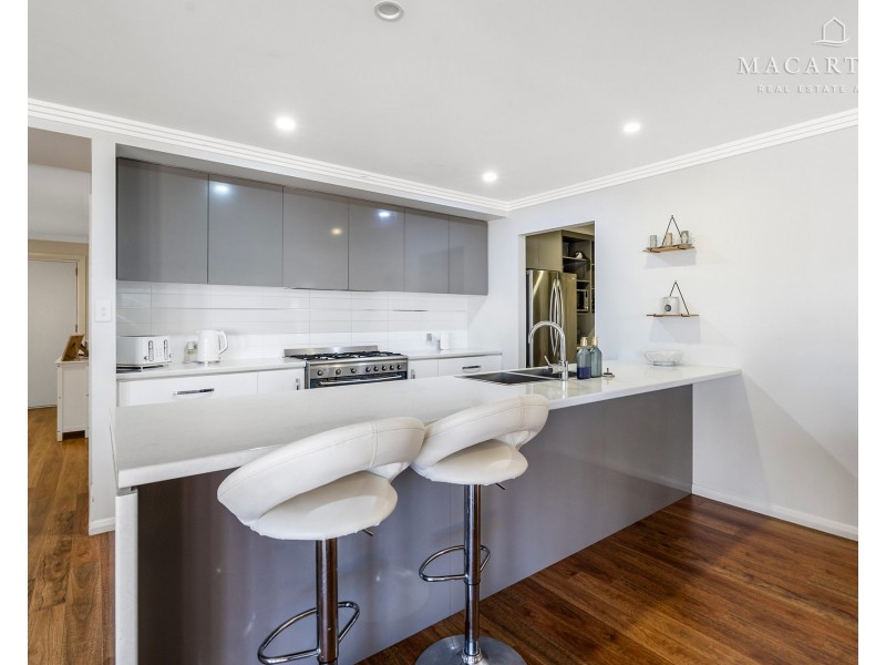 26 Barton Avenue, Lloyd NSW 2650