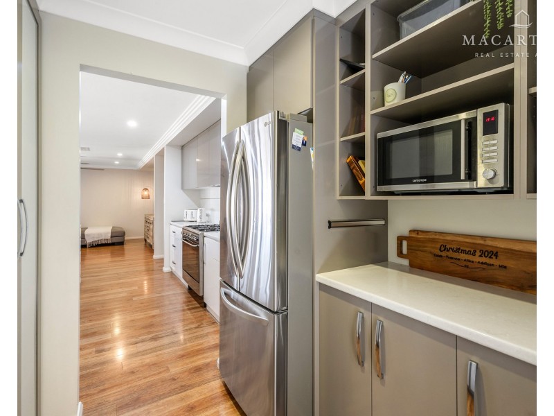 26 Barton Avenue, Lloyd NSW 2650