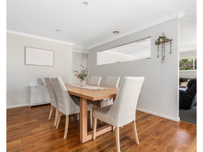 26 Barton Avenue, Lloyd NSW 2650