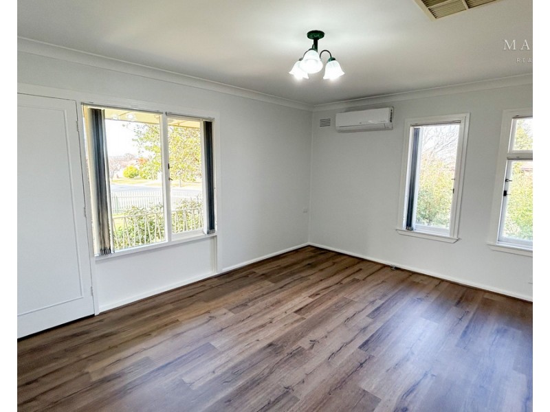 22 Barinya Street, Kooringal NSW 2650