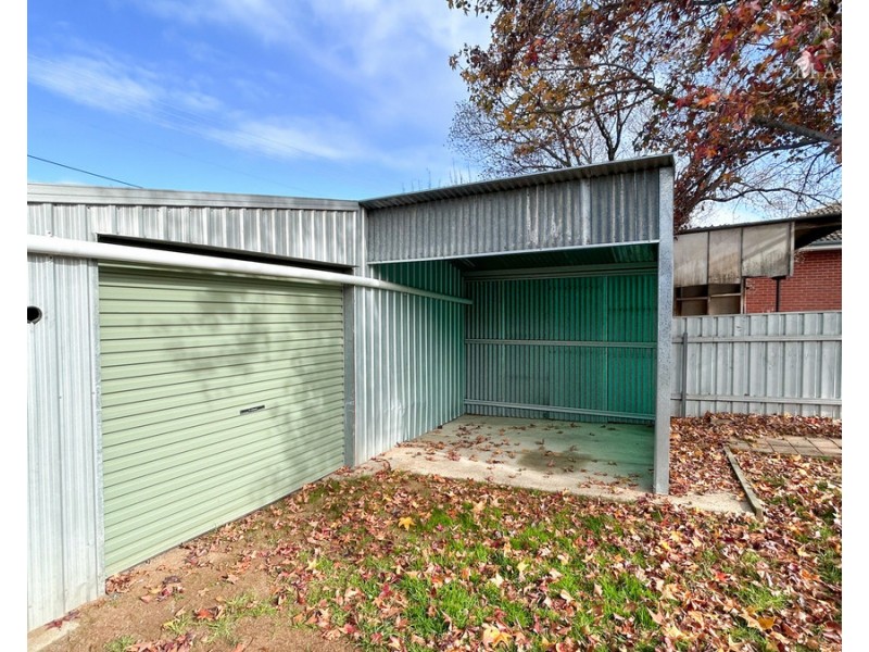 22 Barinya Street, Kooringal NSW 2650