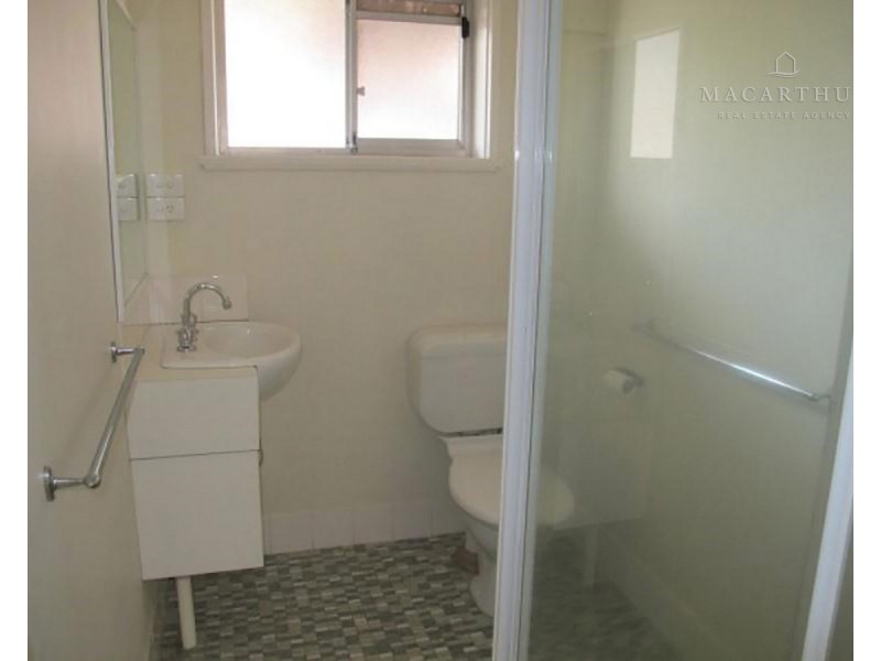 2/179 Lake Albert Road, Kooringal NSW 2650