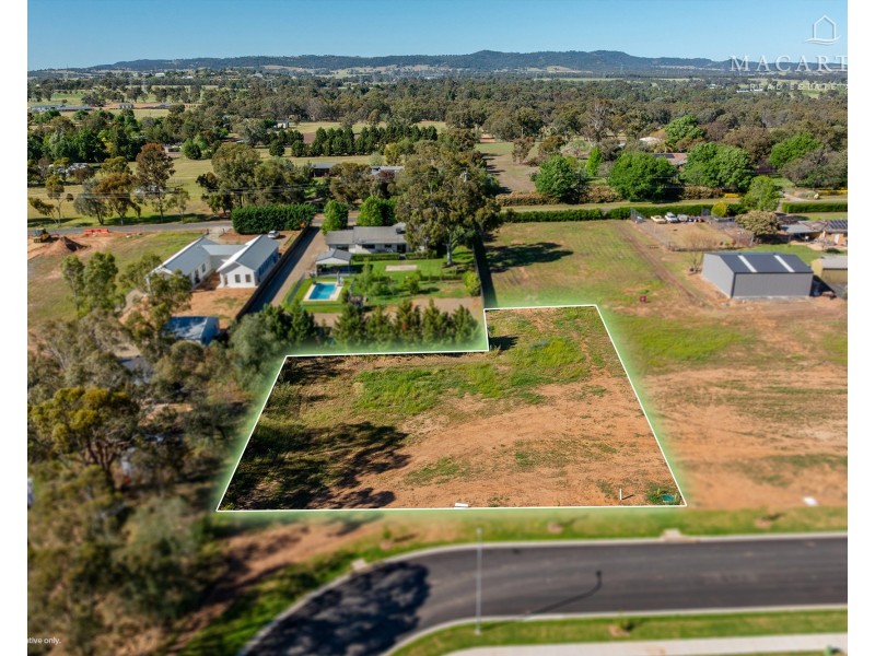 26 Geebung Loop, Lake Albert NSW 2650