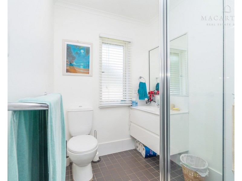 34 Gilmore Avenue, Mount Austin NSW 2650