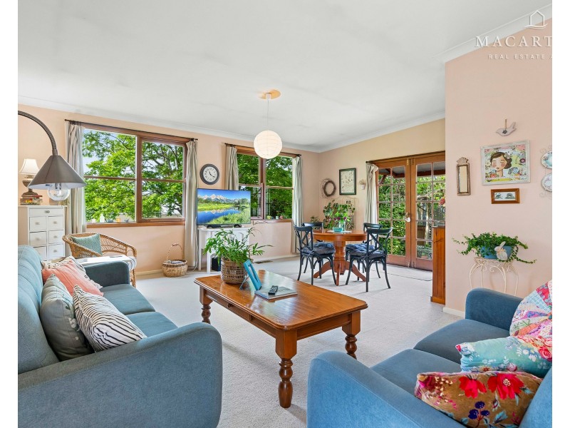 345 Lake Albert Road, Kooringal NSW 2650