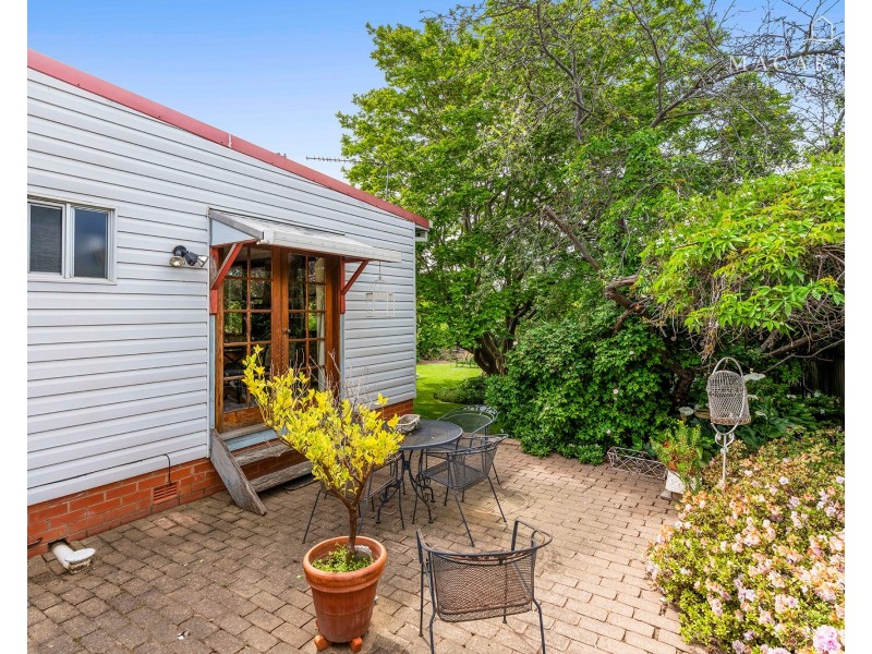 345 Lake Albert Road, Kooringal NSW 2650