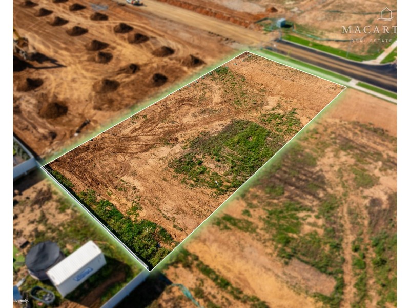 15 Carabeen Road, Lake Albert NSW 2650