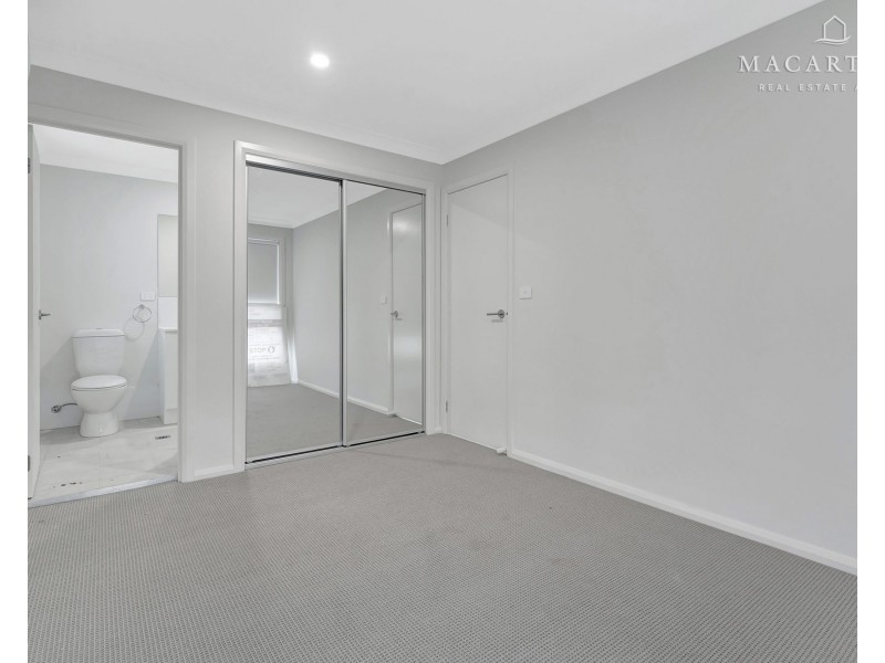 1/33 Gibson Street, Boorooma NSW 2650