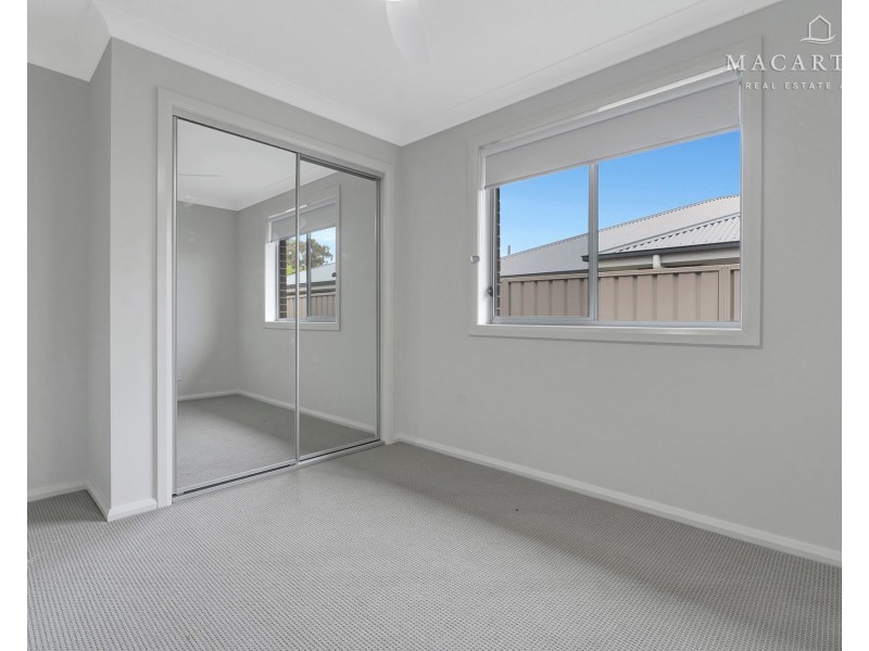 1/33 Gibson Street, Boorooma NSW 2650