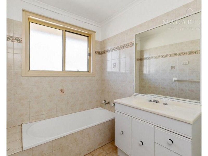 1/15 Yeomans Place, Kooringal NSW 2650