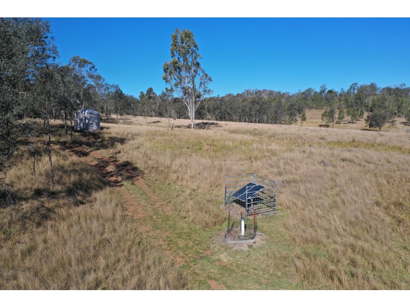 1 Barn Road, Emu Creek QLD 4355