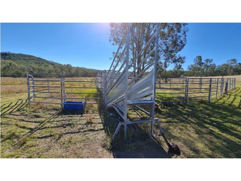 1 Barn Road, Emu Creek QLD 4355