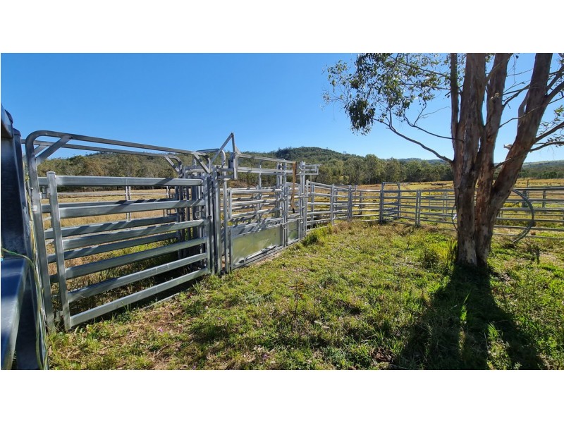 1 Barn Road, Emu Creek QLD 4355