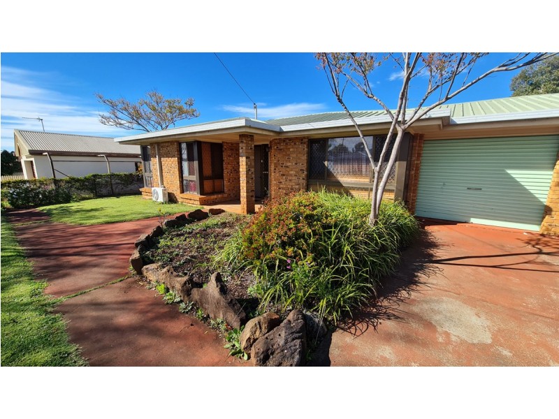 428 Stenner Street, Kearneys Spring QLD 4350