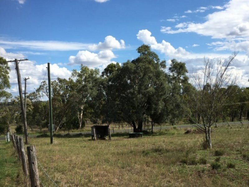 72 Gowrie-Tilgonda Road, Gowrie Junction QLD 4352