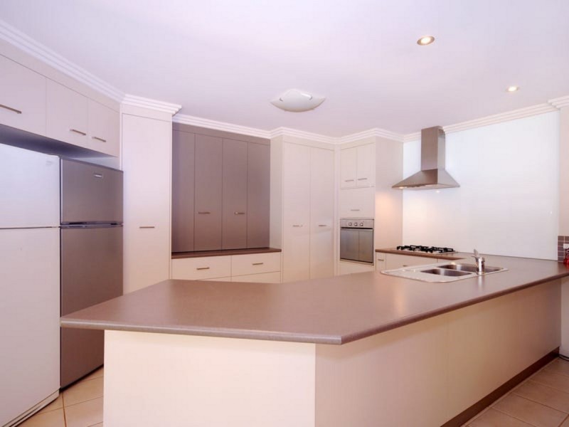 18 Highfields Road, Highfields QLD 4352