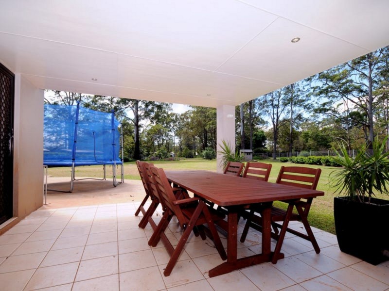 18 Highfields Road, Highfields QLD 4352