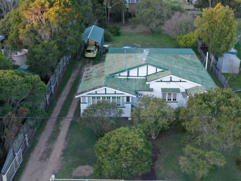 16 Littleton Street, Crows Nest QLD 4355