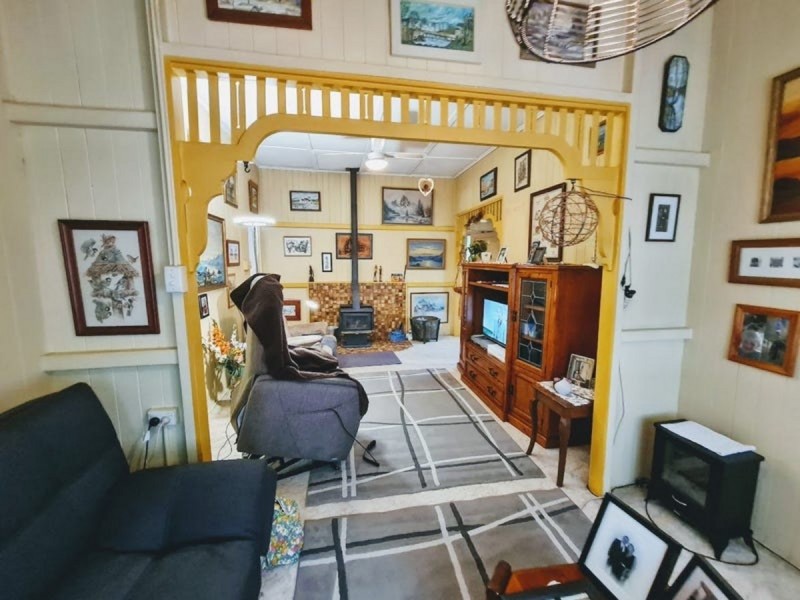 16 Littleton Street, Crows Nest QLD 4355