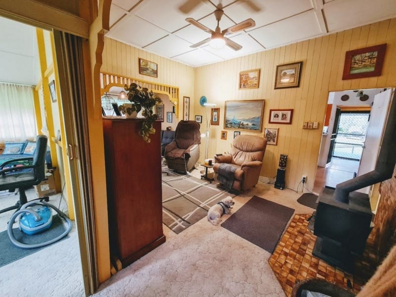 16 Littleton Street, Crows Nest QLD 4355