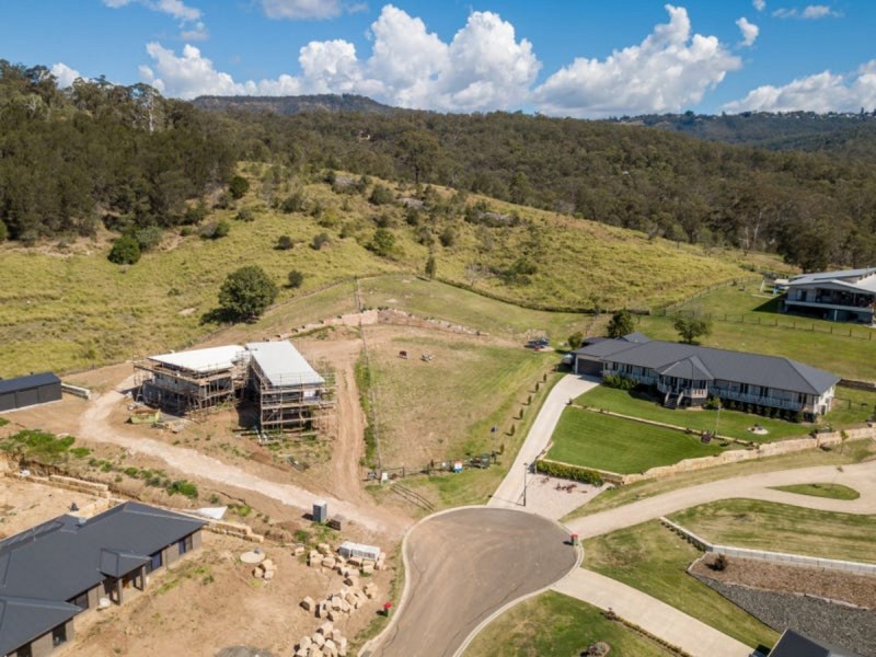 11 Bottle Tree Court, Withcott QLD 4352
