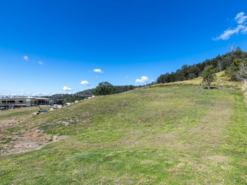 11 Bottle Tree Court, Withcott QLD 4352