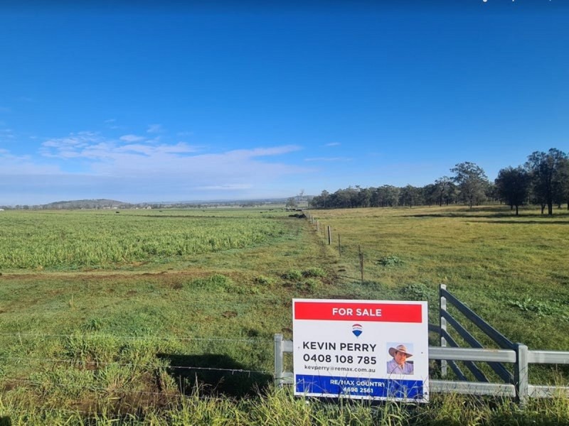 3 Gordon Smith Road, Goombungee QLD 4354
