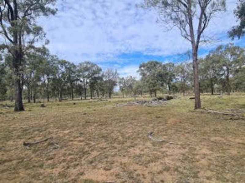 3 Gordon Smith Road, Goombungee QLD 4354